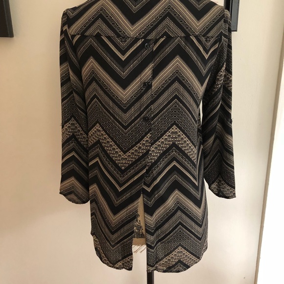 Pink Rose chevron asymmetrical top - Picture 2 of 5